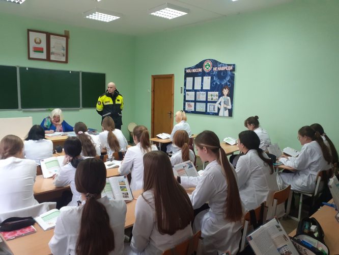 0-02-05-bac46a5359e46a20d2ecb8328e85943f98877a6265862b6521490ad631d31a82_1077a1fee0ee40bf