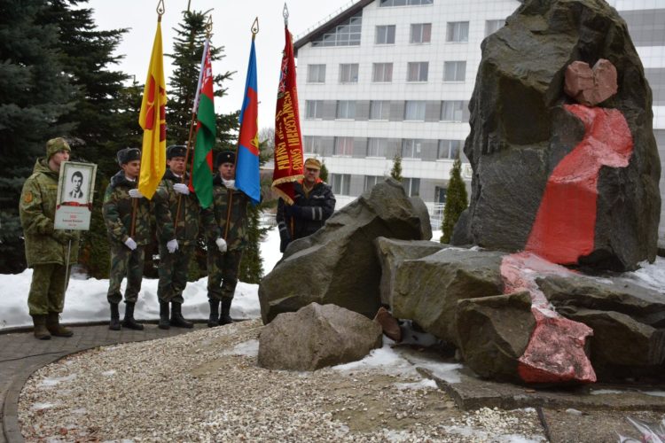 0-02-05-dc851dece5eb03797209762e5173be9965189efd87ad7e950bef29a7047611e1_818a4b2fd45e7e20