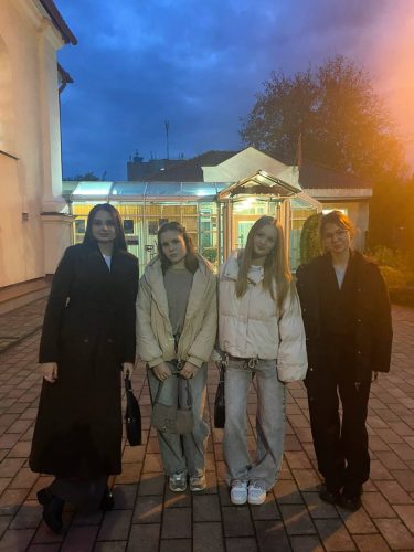 03cc2a98-2b81-47ed-8fd8-5b3a9422831a