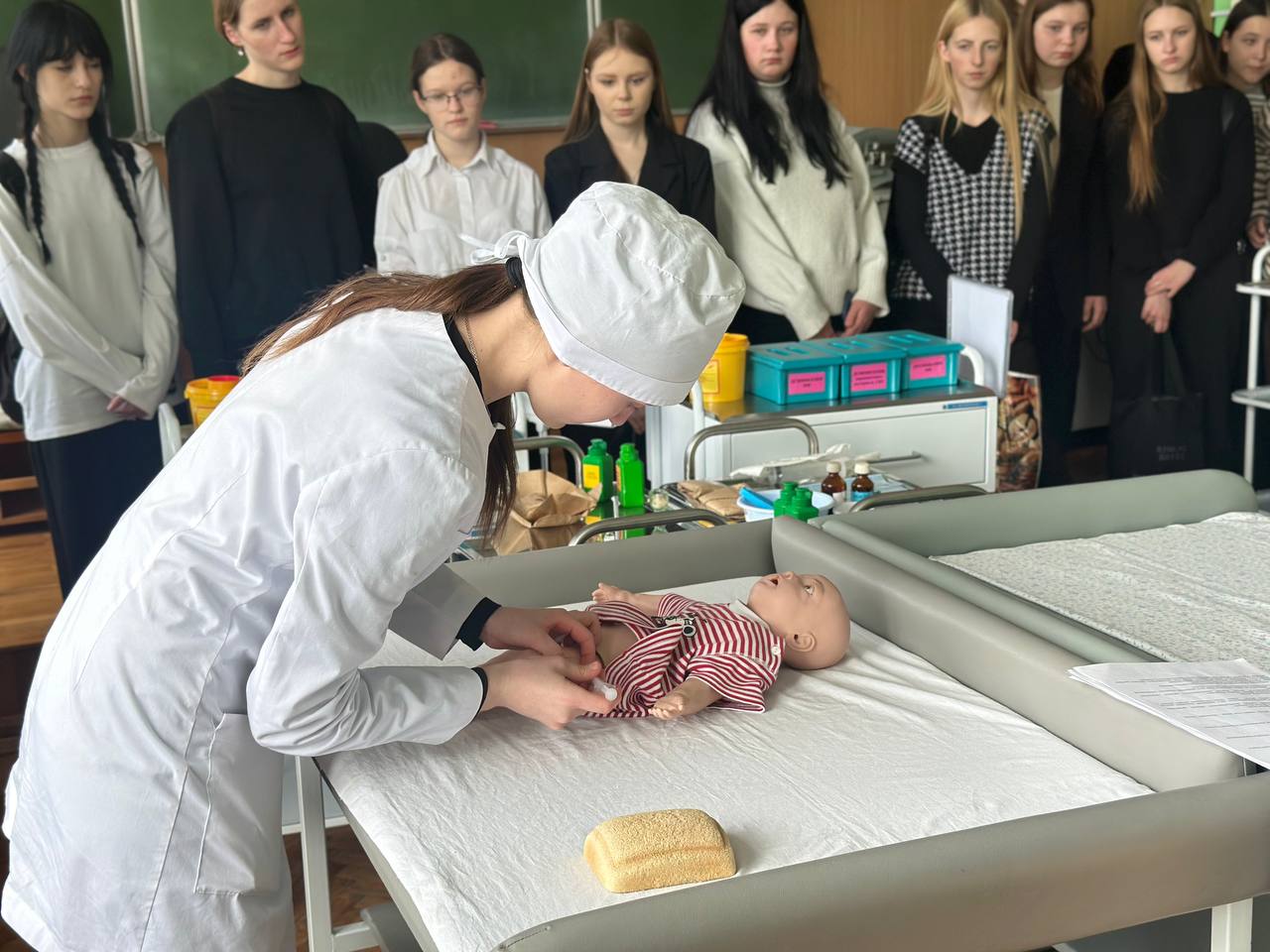 Read more about the article Экскурсия для учащихся Пинского колледжа УО «БрГУ имени А.С. Пушкина»