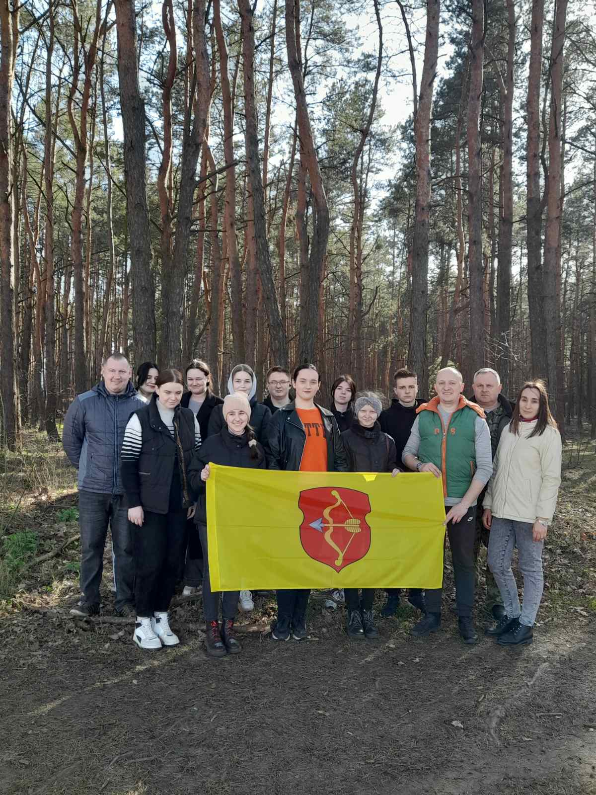 Read more about the article Городская молодёжная экологическая акция «Молодёжь — за чистоту лесов»